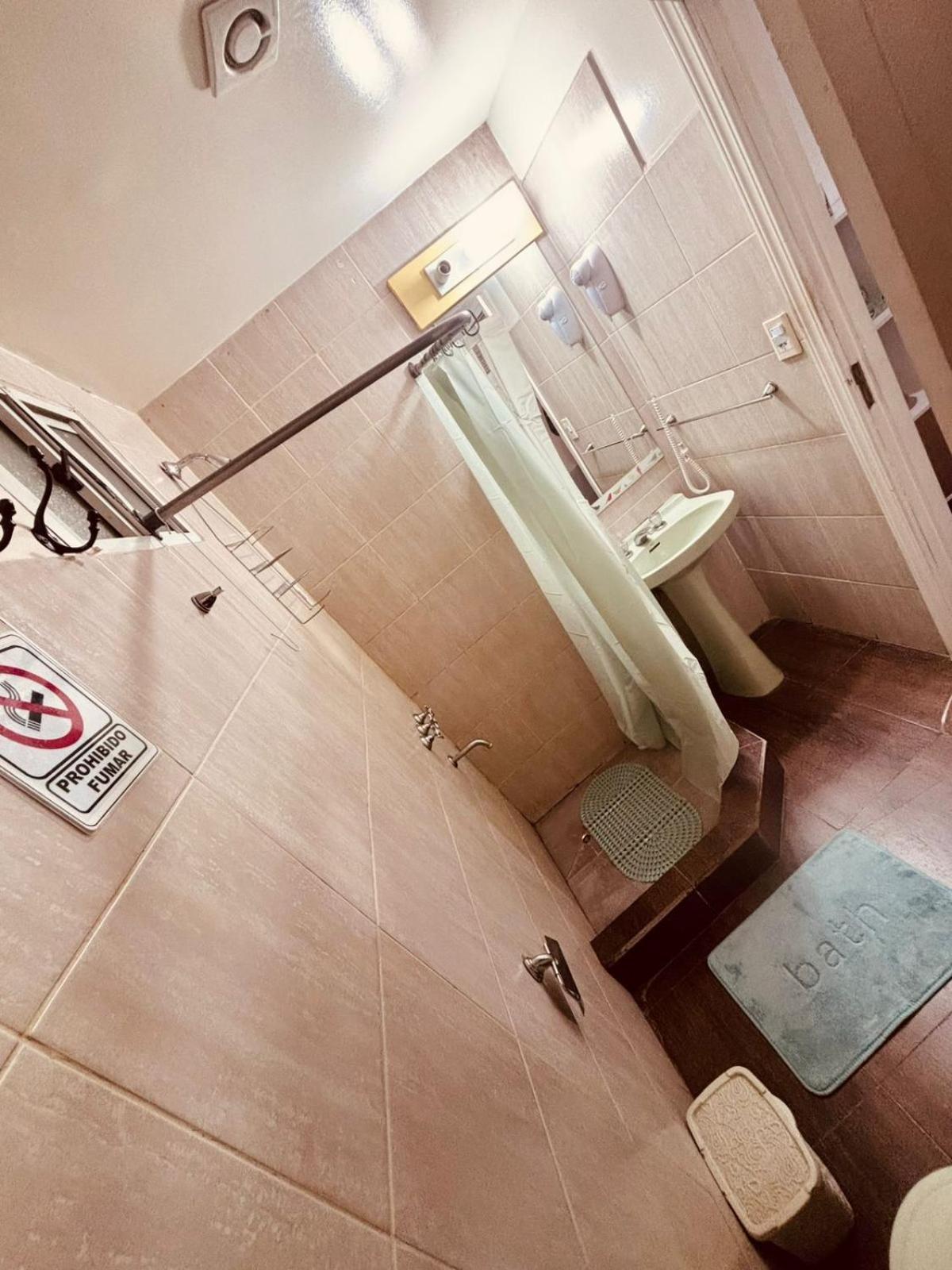 House 1903 Hostel อูซัวยา ภายนอก รูปภาพ